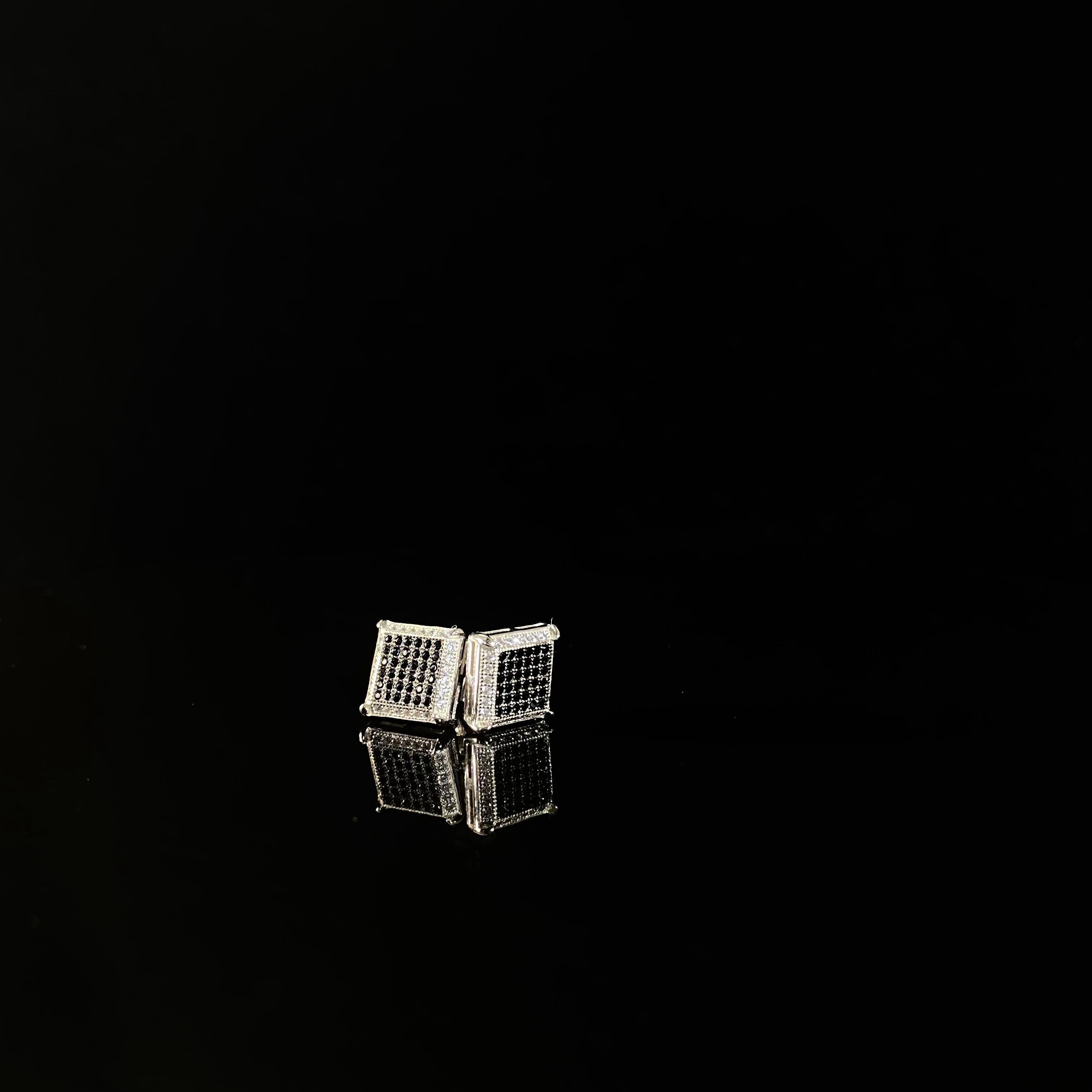 925 Silver Small square Earrings - a pair