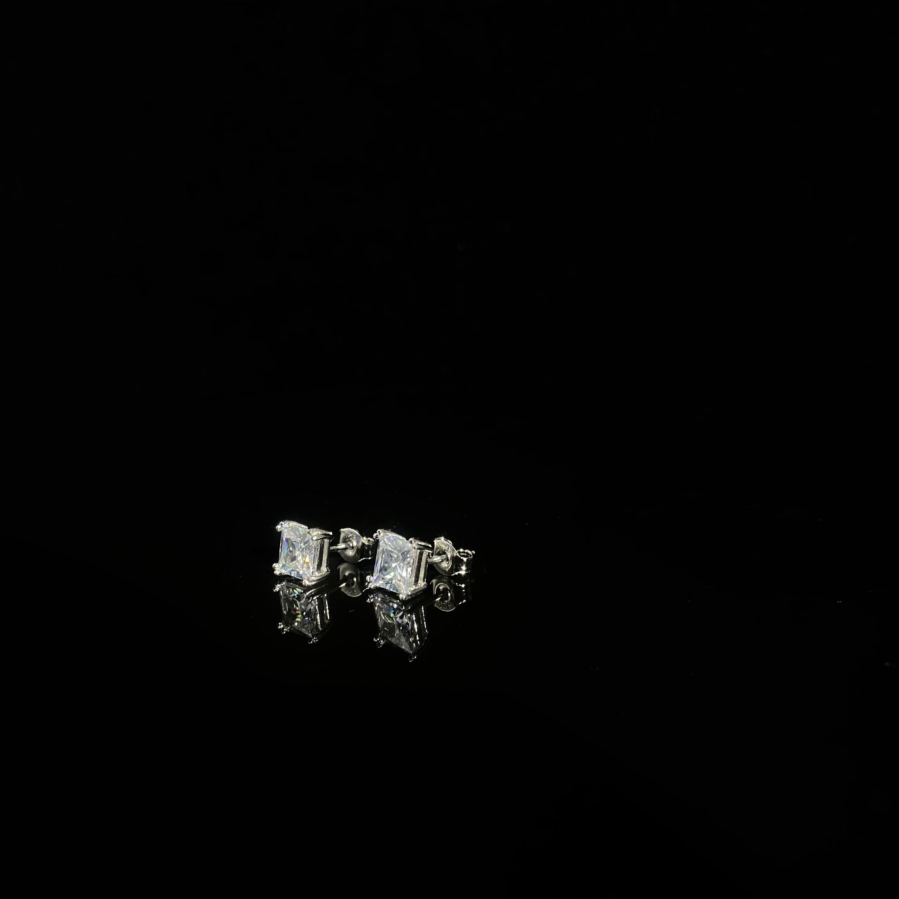 14k Square Cut Diamond Earrings - Pair