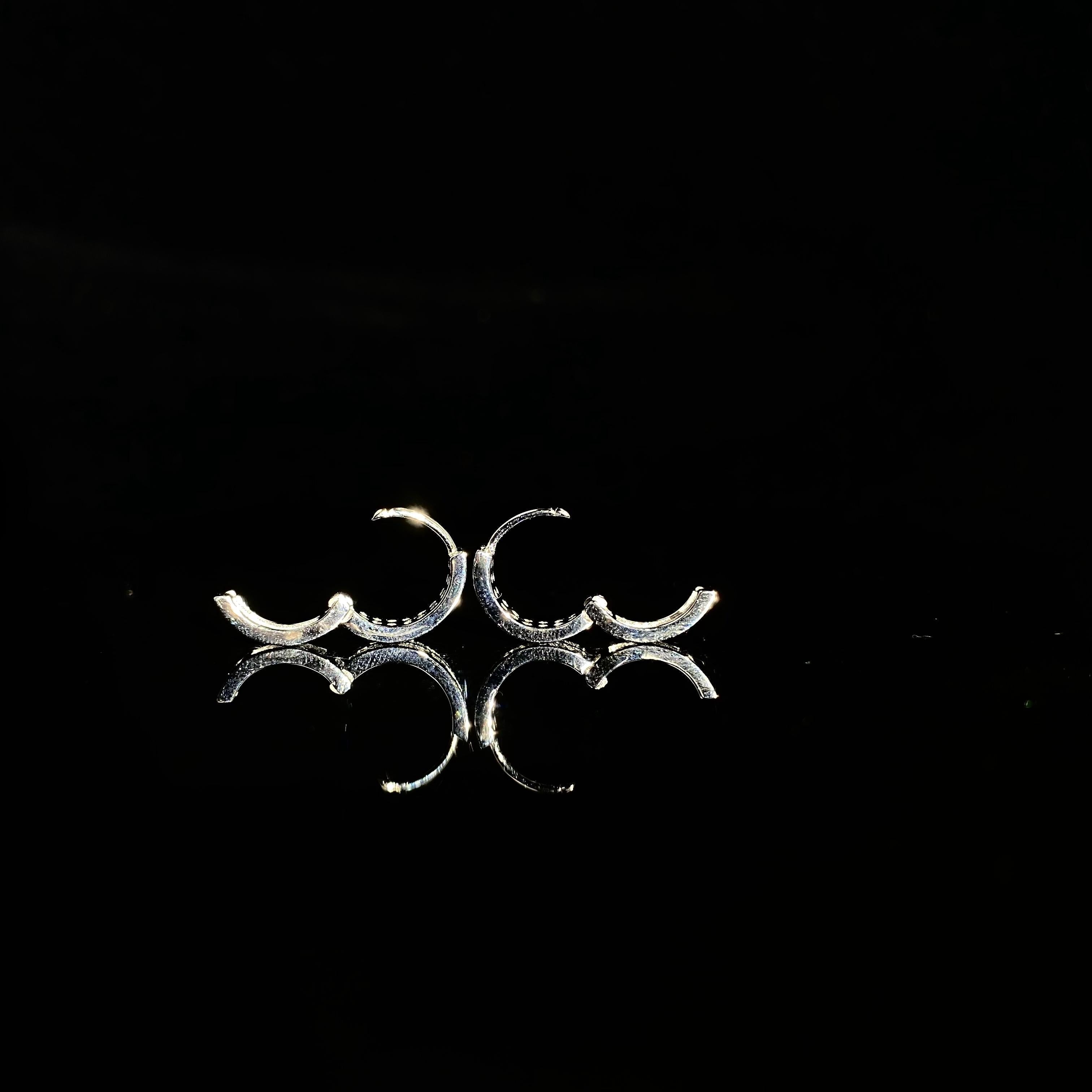 925 silver C-shaped geometric Earrings - pair