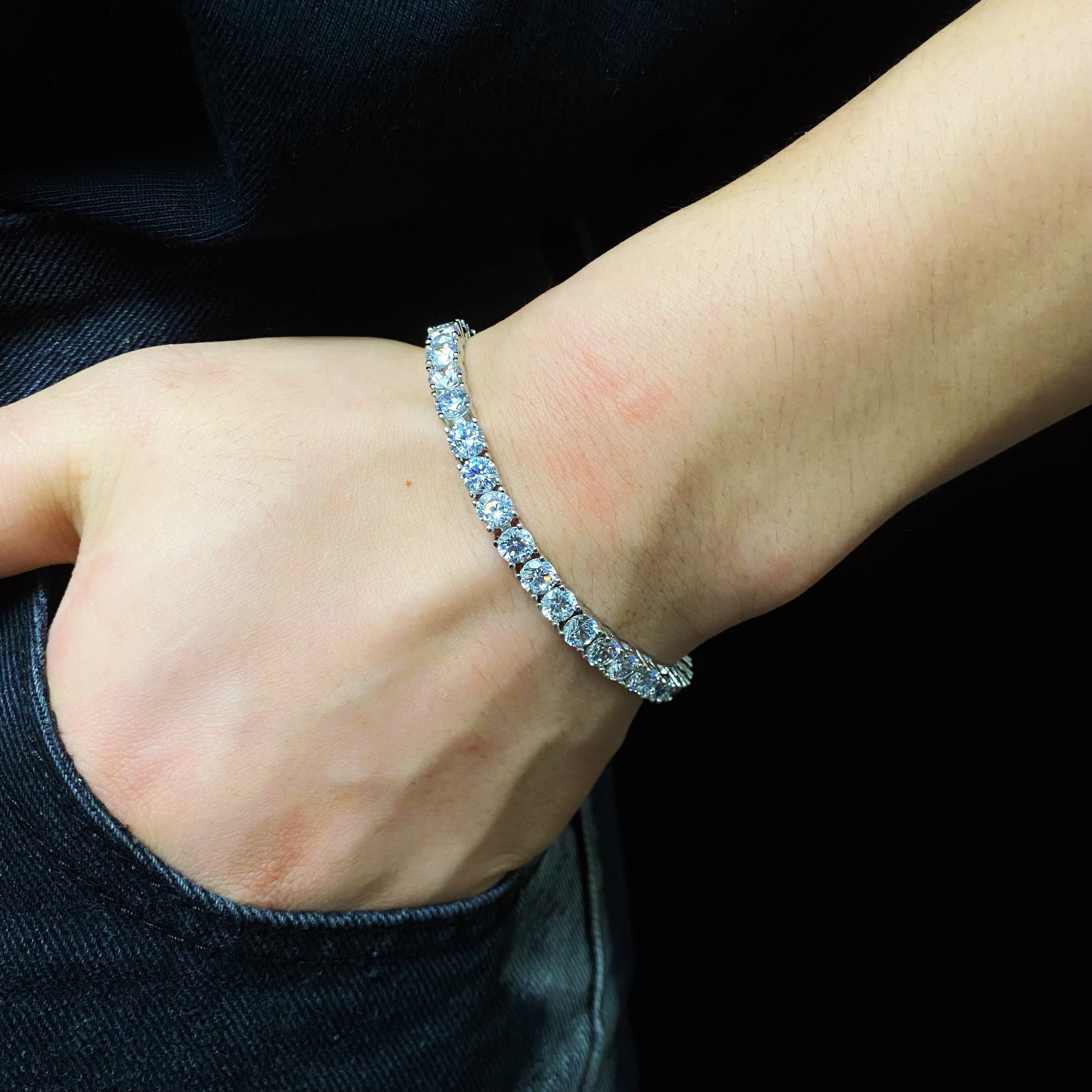 5mm and 3mm Round Cut Diamond Tennis Bracelet