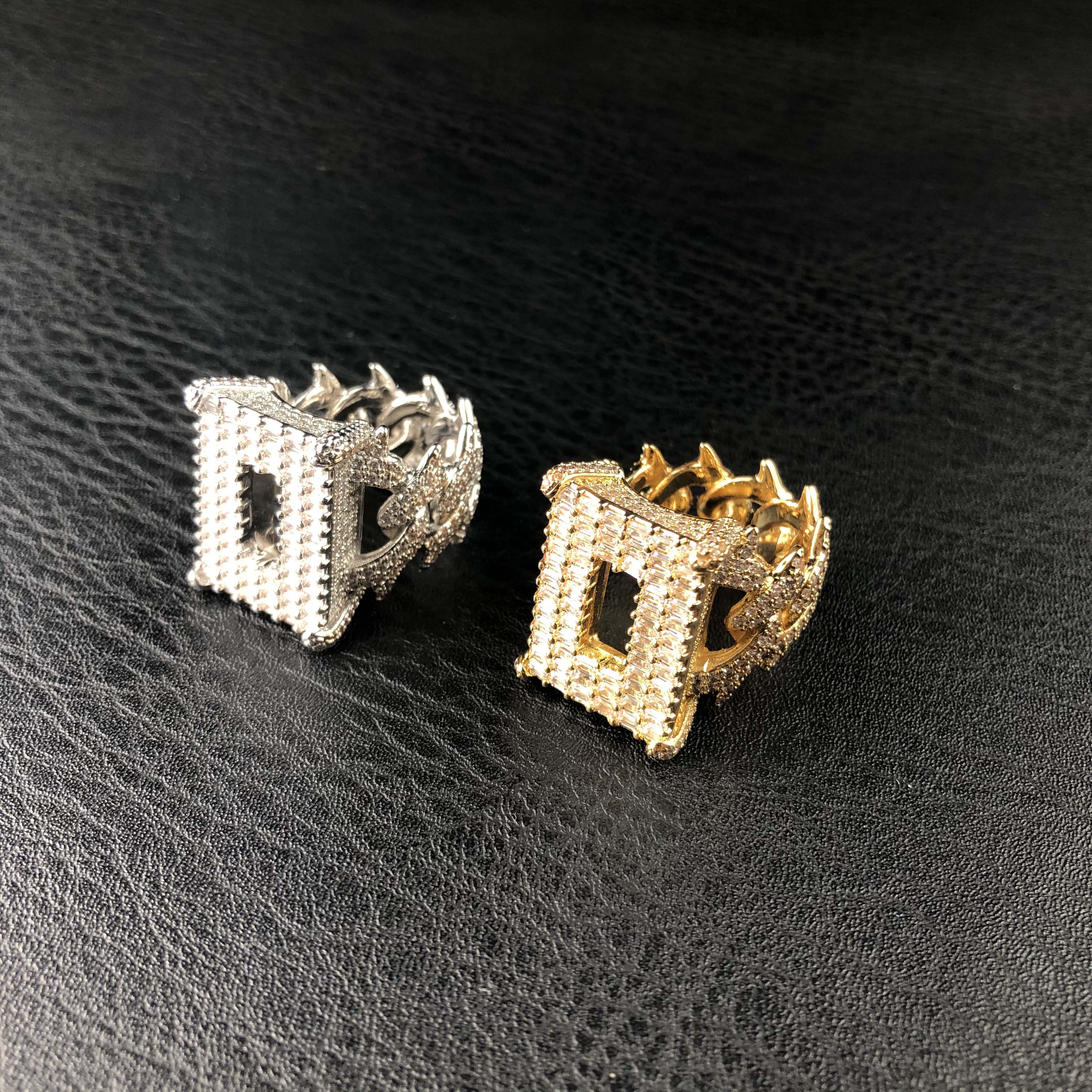 Baguette Diamond Clustered Ring O