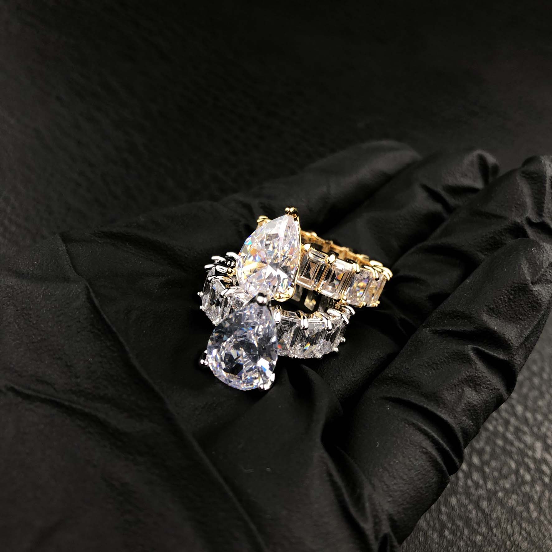 Baguette ring