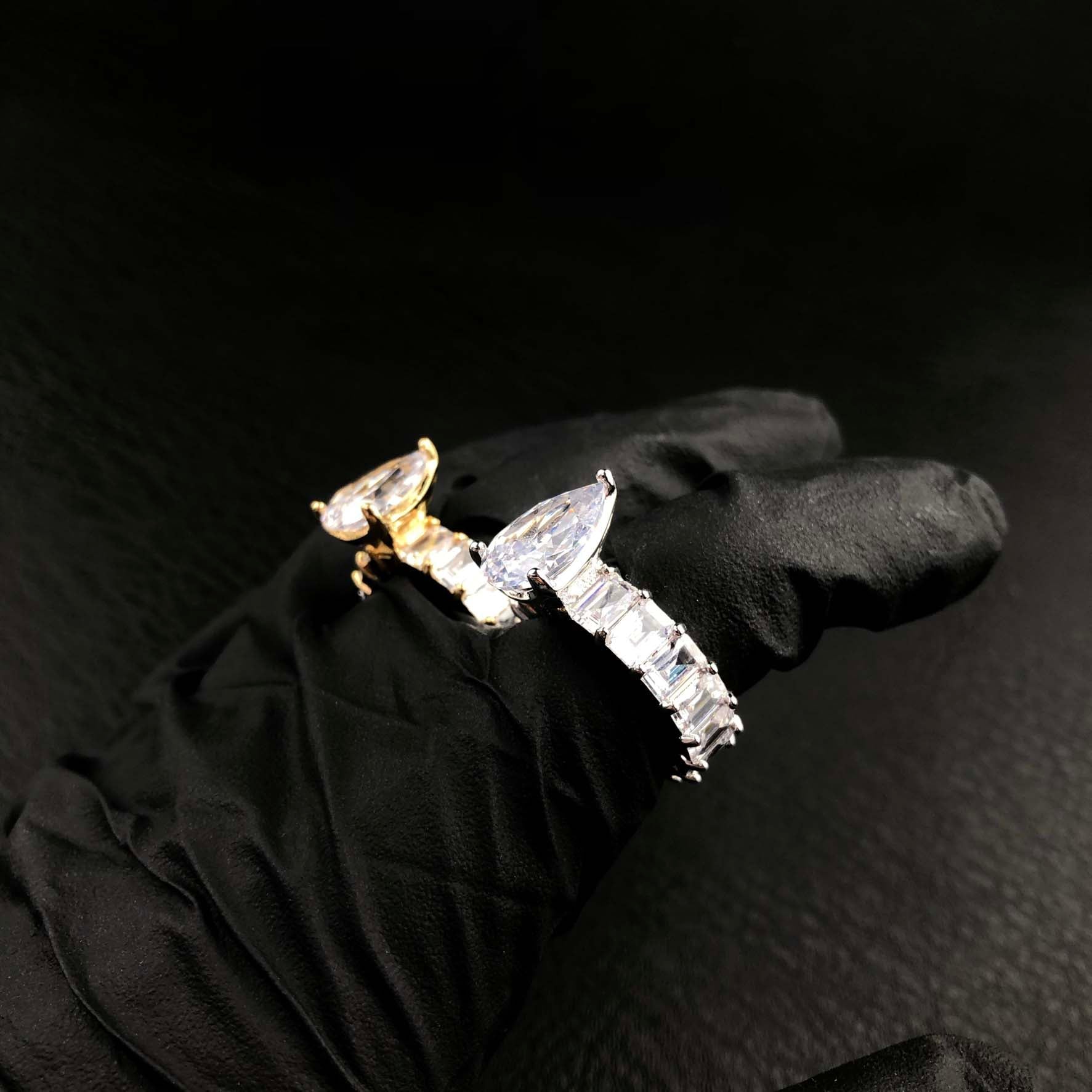 Baguette ring