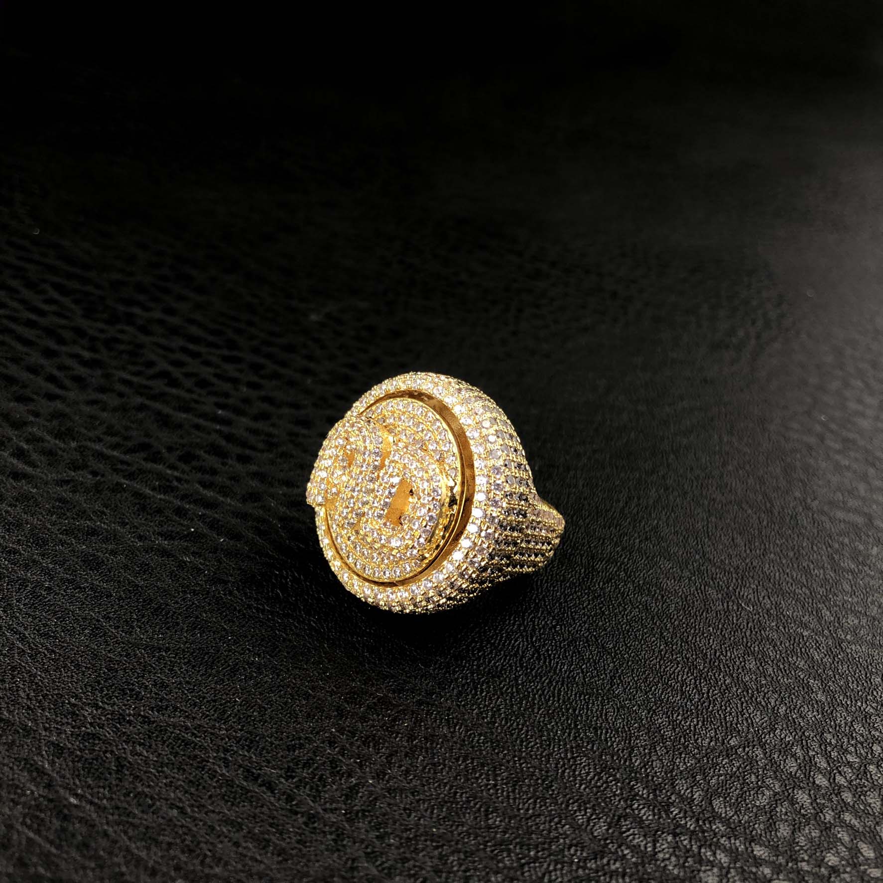 Custom ring