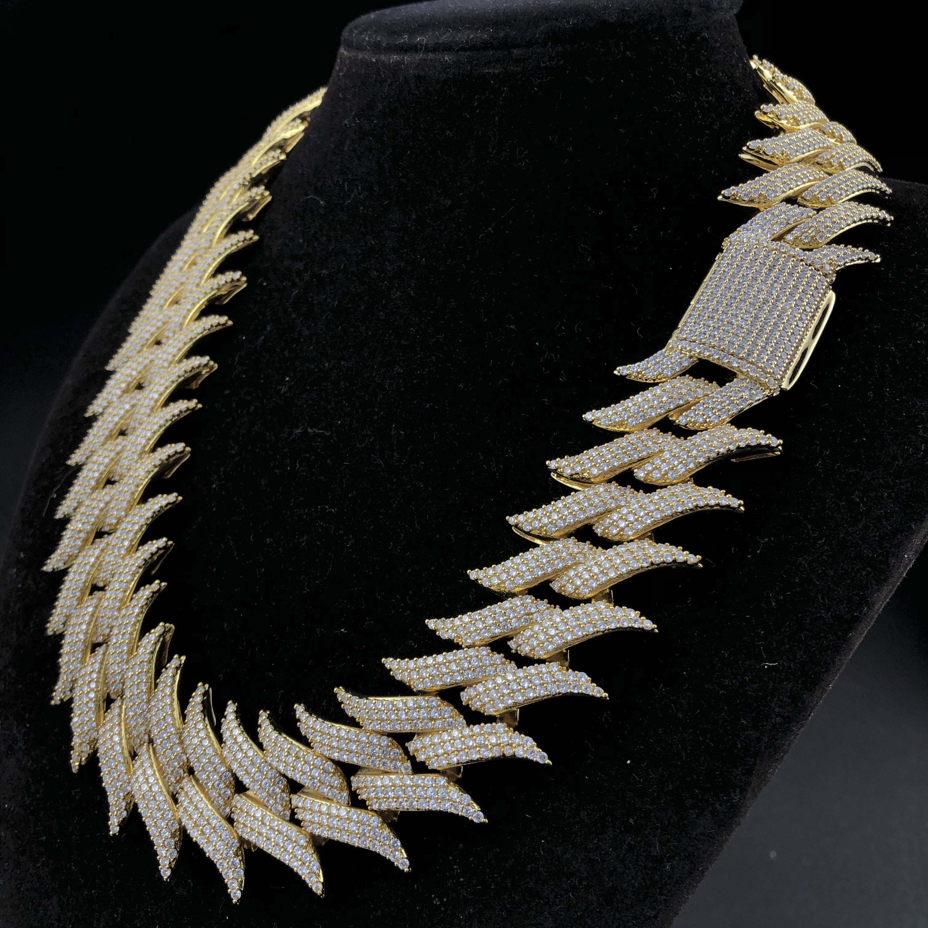 30mm Spiked Cuban Chain