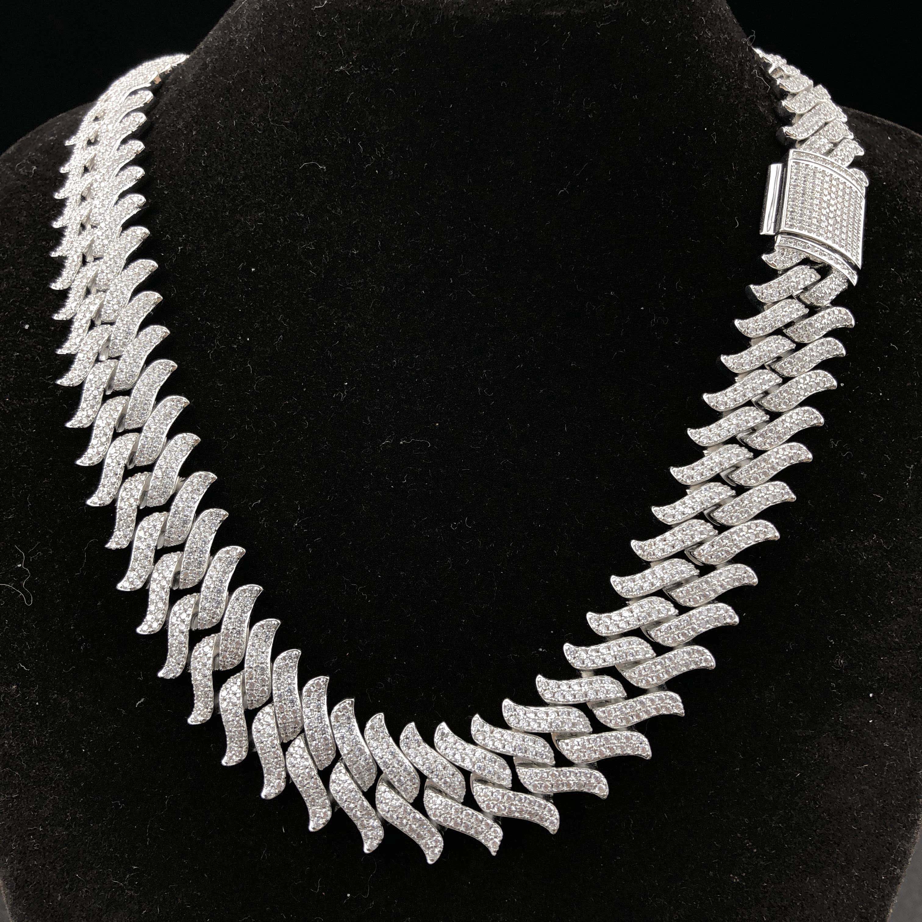 15mm Spiked Diamond Cuban Chain