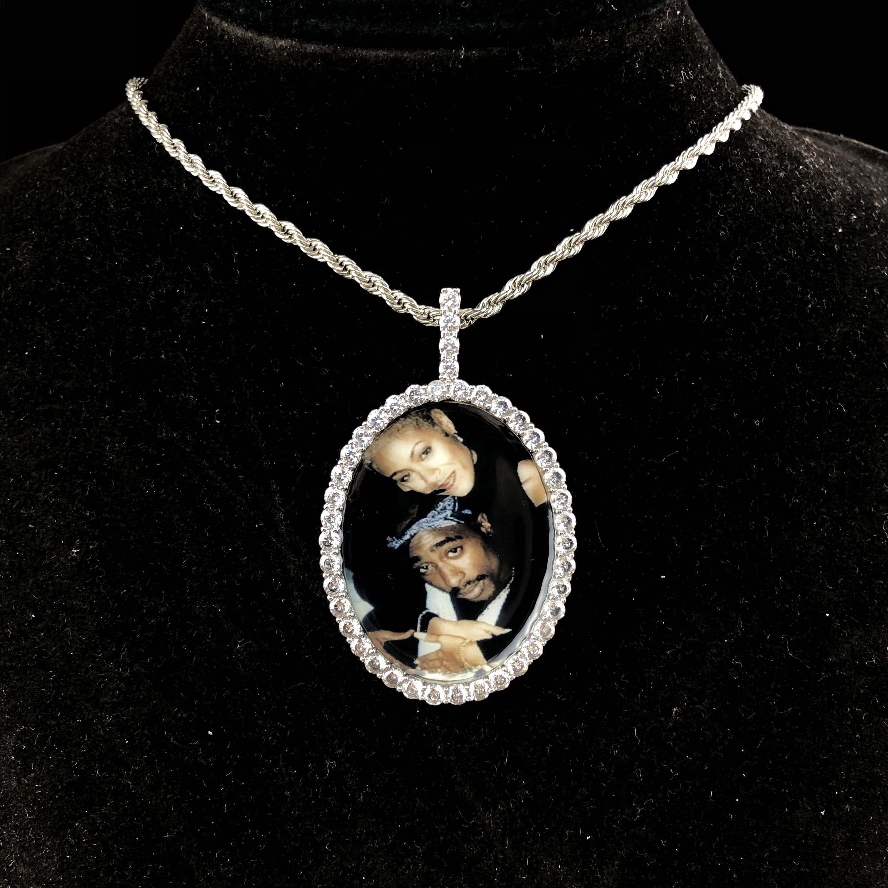 3D Oval Custom Picture Pendant