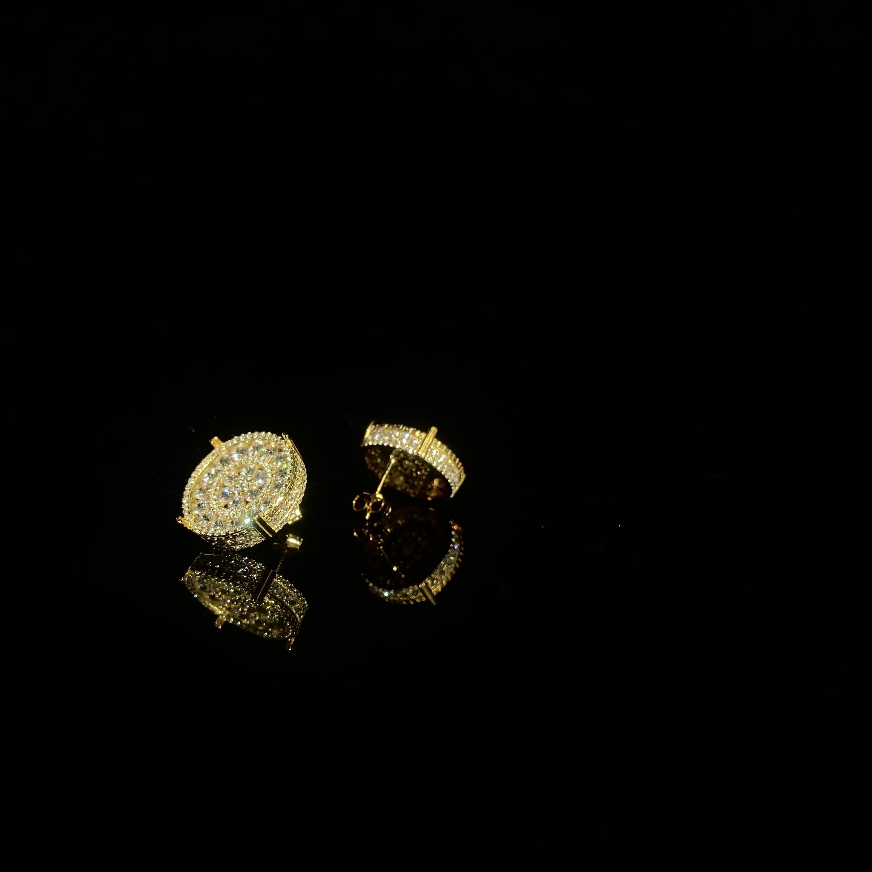 925 silver four claw Round Earrings - pair