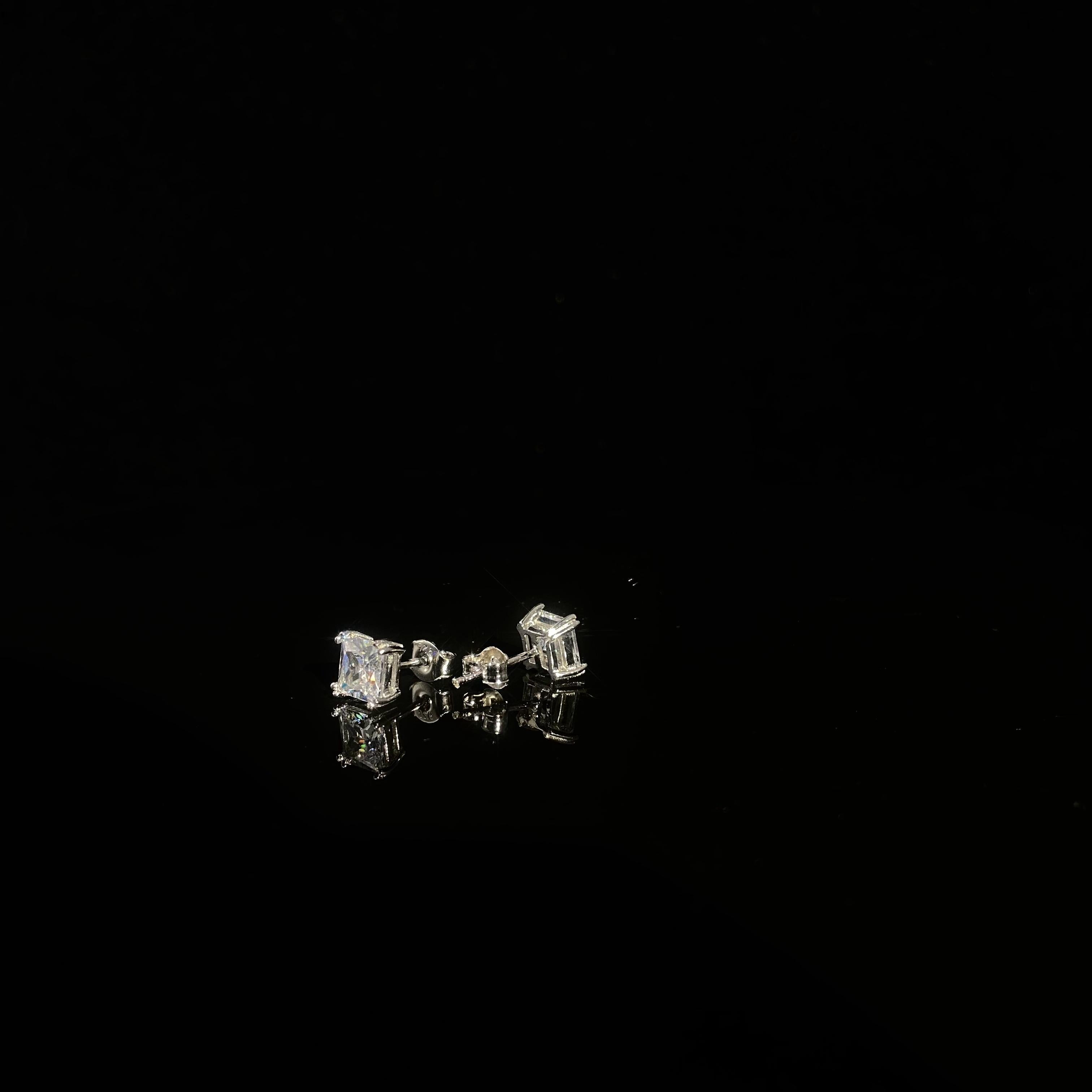 14k Square Cut Diamond Earrings - Pair