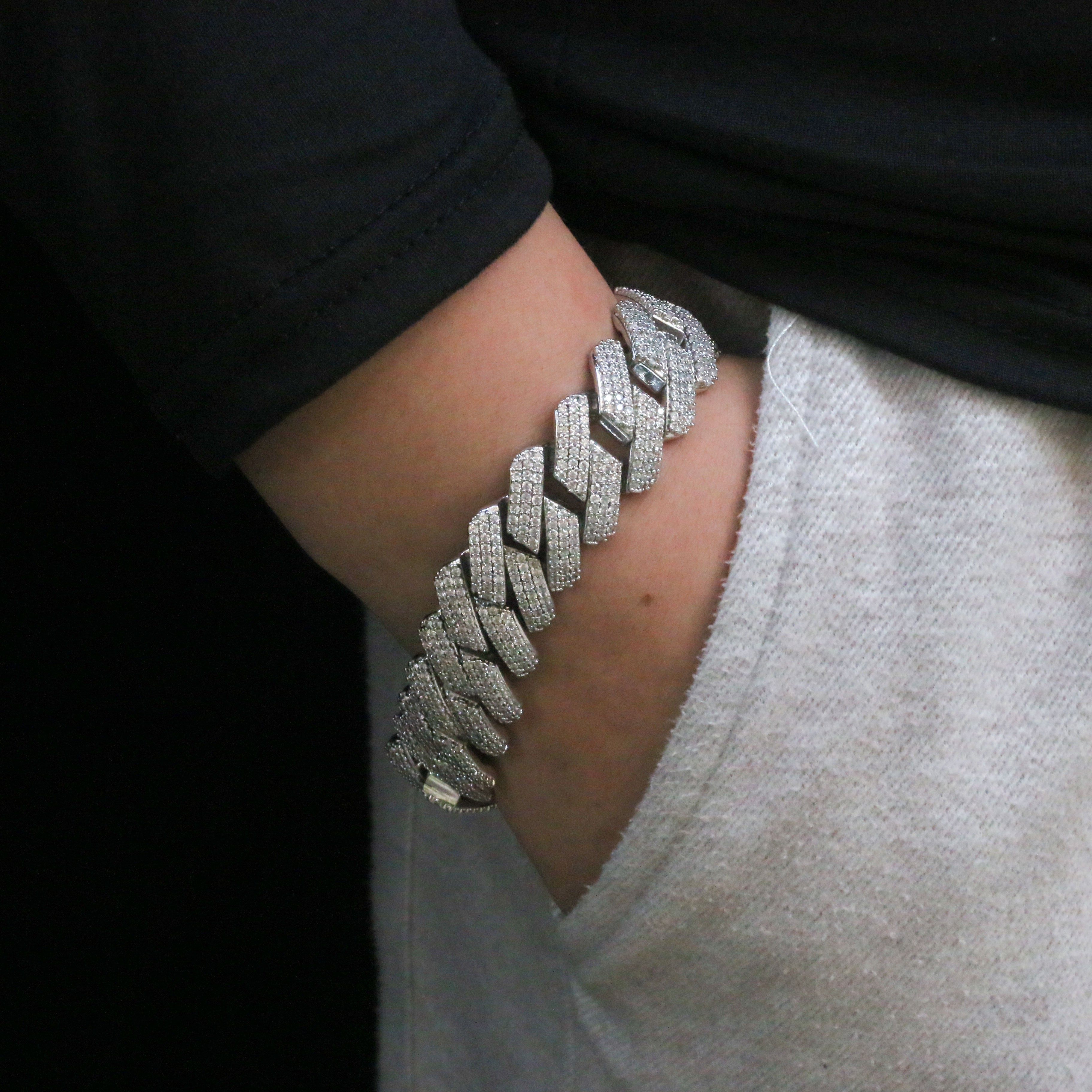 19mm Diamond Prong Cuban Bracelet