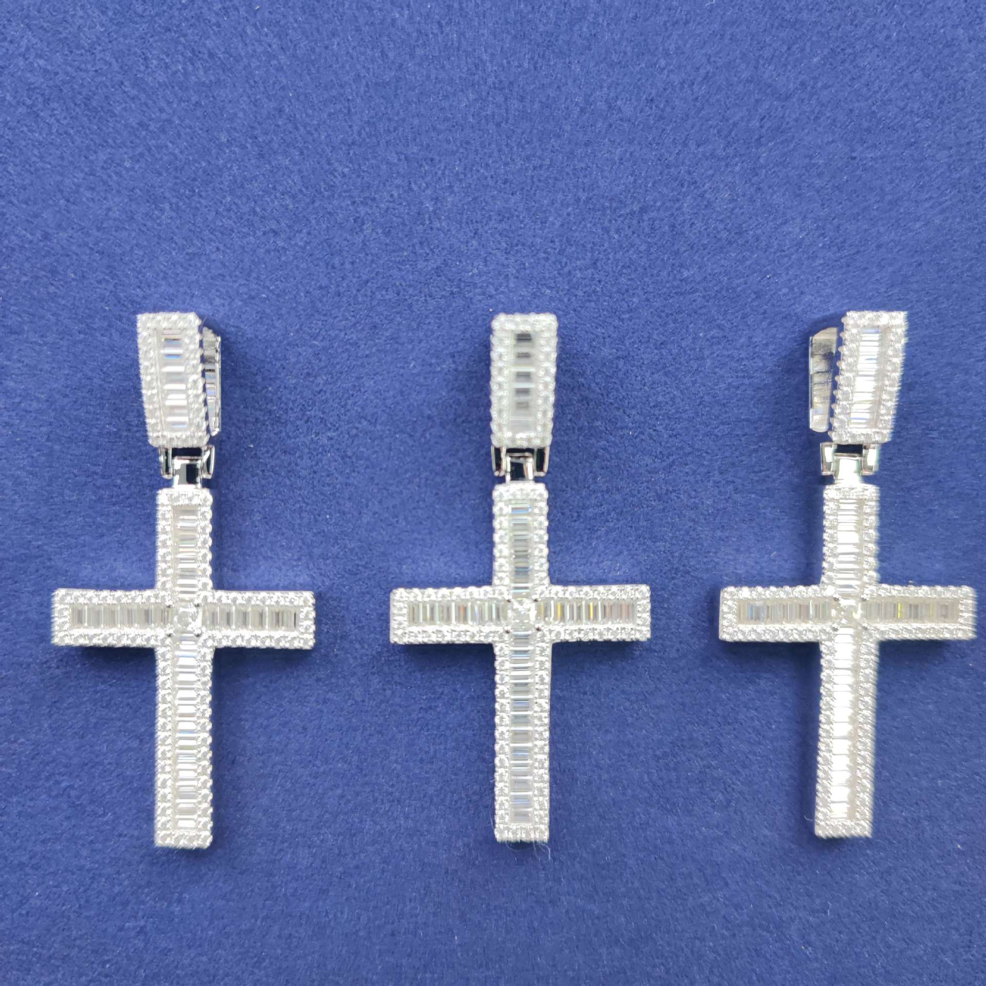 925 Silver Diamond Moissanite Baguetter Cross Pendant